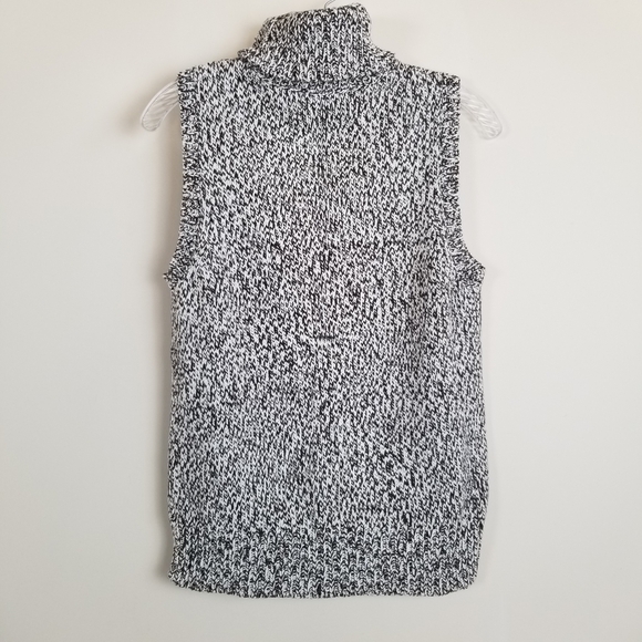 Michael Michael Kors Sleeveless Turtleneck Sweater Large NWOT - Picture 2 of 5